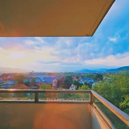 Apartment Panorama *